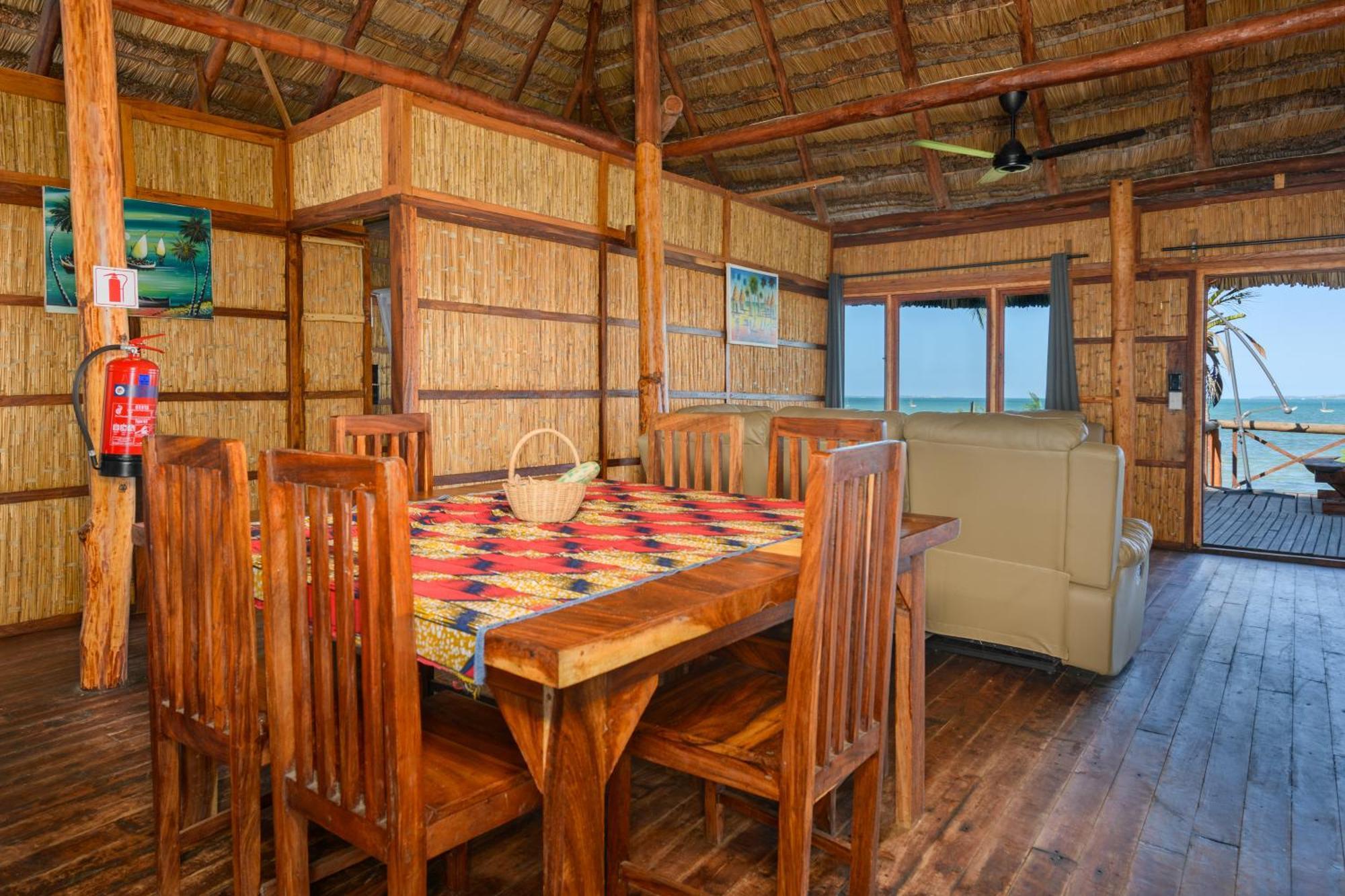 Ocean Pearl Beach Lodge فيلانكولوس المظهر الخارجي الصورة