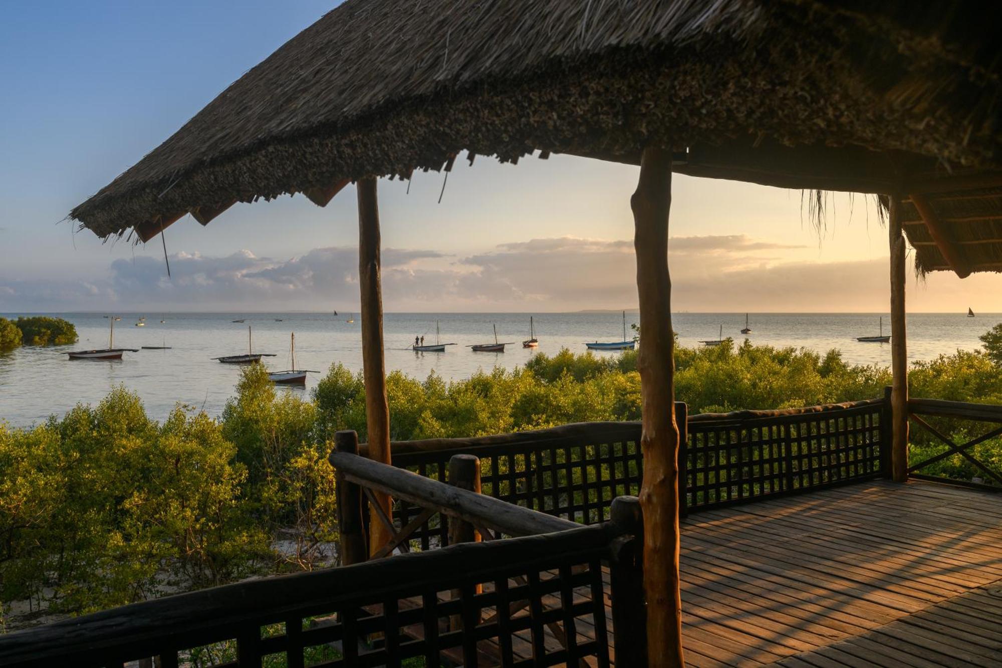 Ocean Pearl Beach Lodge فيلانكولوس المظهر الخارجي الصورة