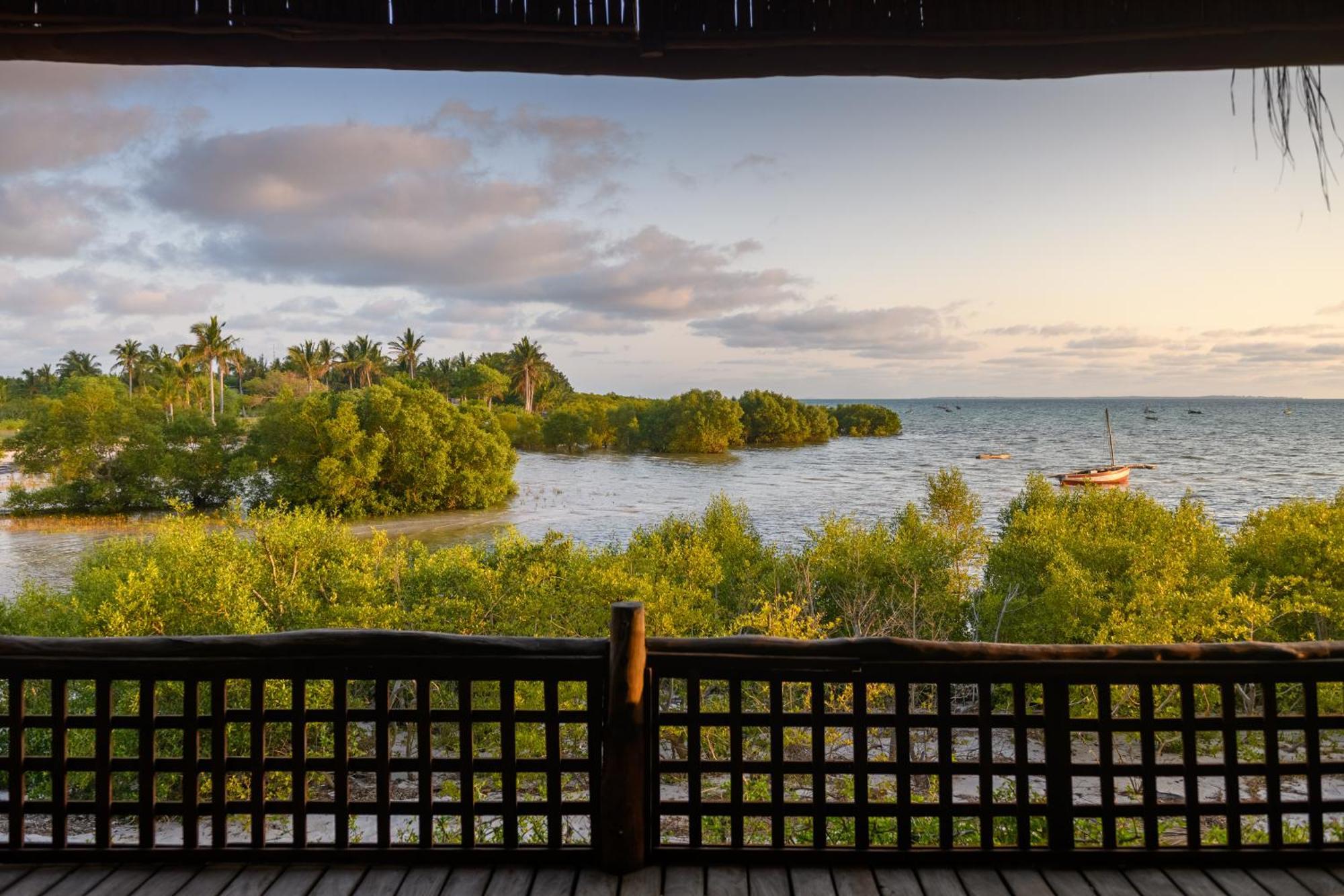 Ocean Pearl Beach Lodge فيلانكولوس المظهر الخارجي الصورة