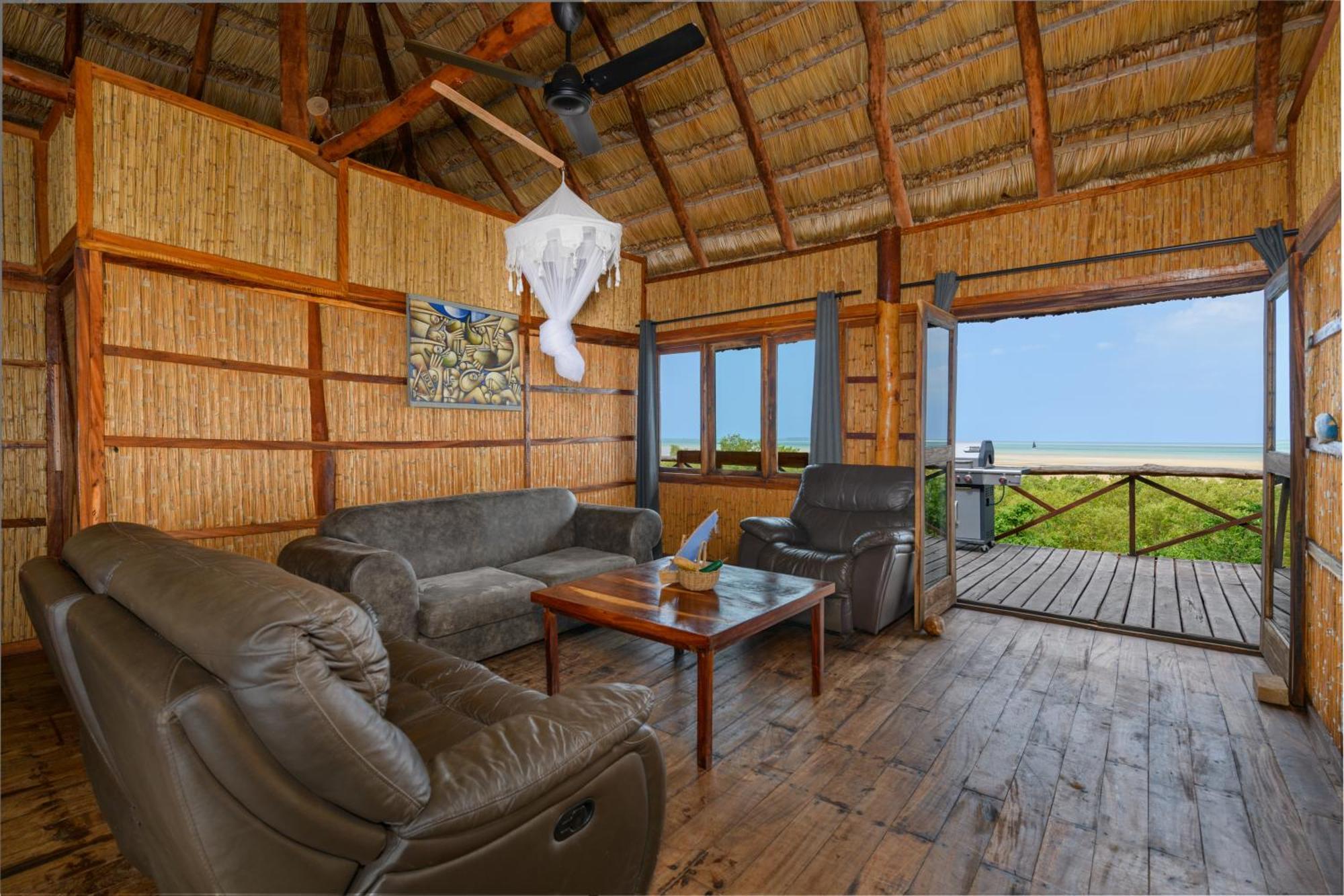 Ocean Pearl Beach Lodge فيلانكولوس المظهر الخارجي الصورة