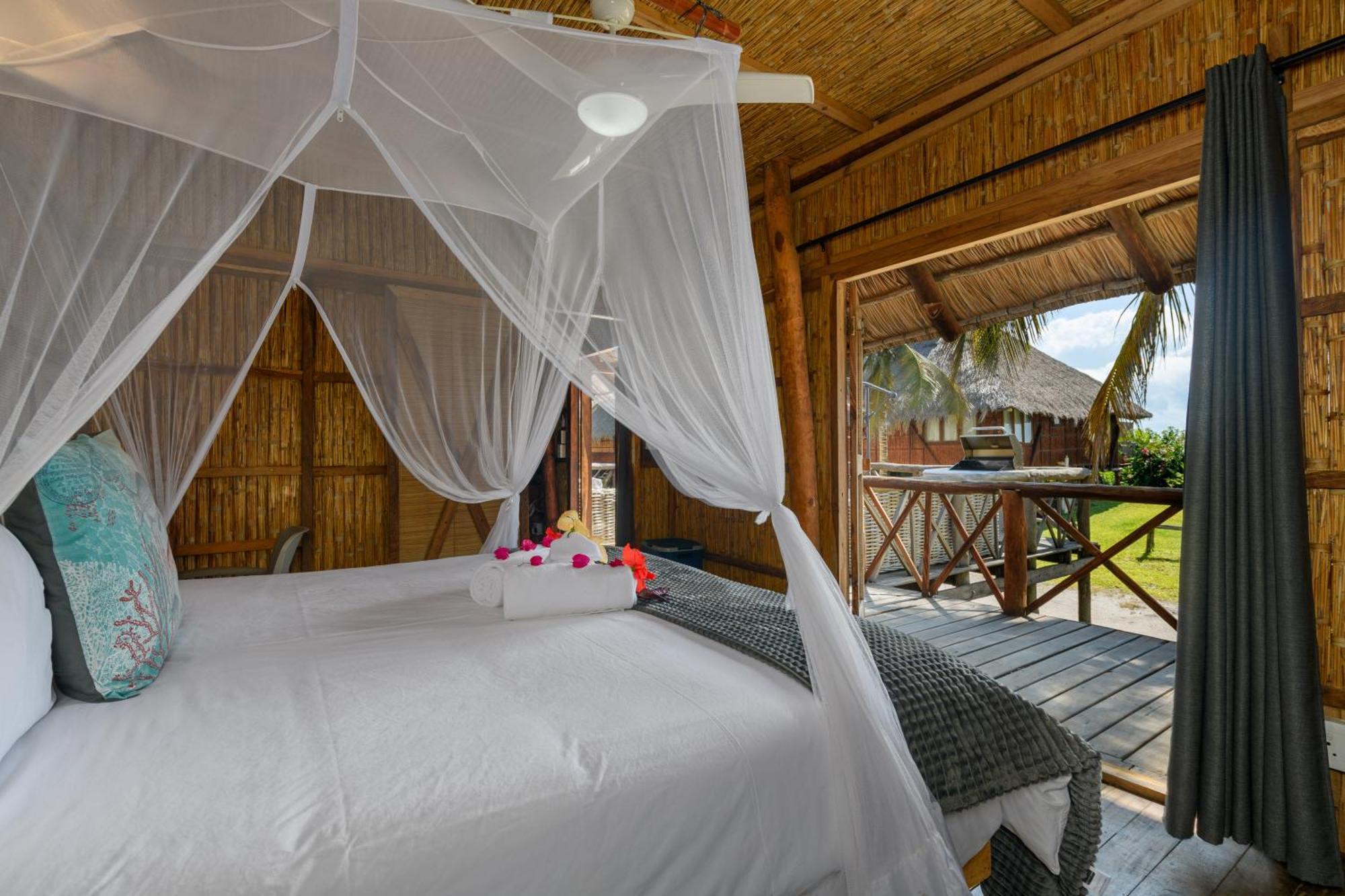 Ocean Pearl Beach Lodge فيلانكولوس المظهر الخارجي الصورة