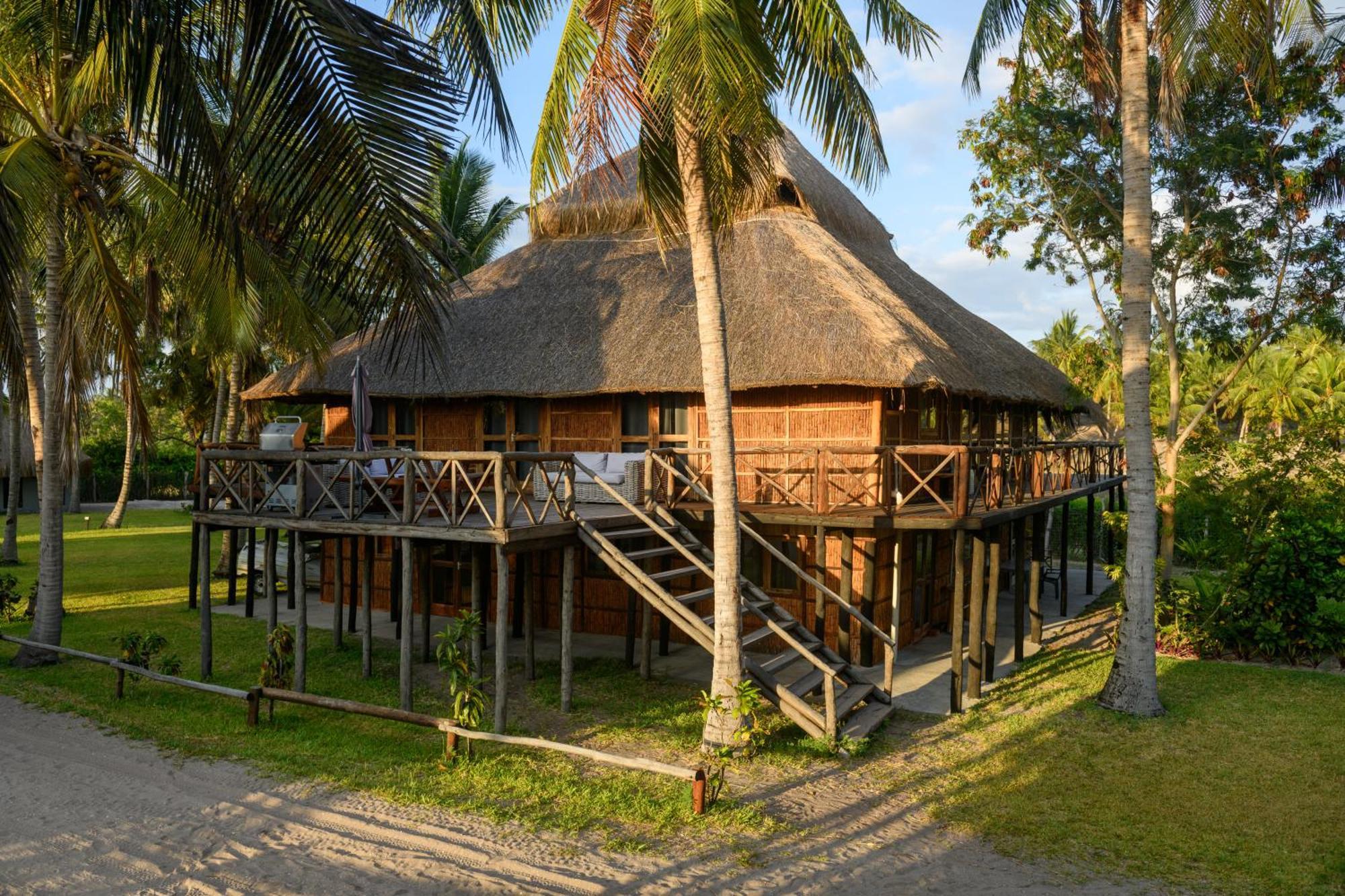 Ocean Pearl Beach Lodge فيلانكولوس المظهر الخارجي الصورة